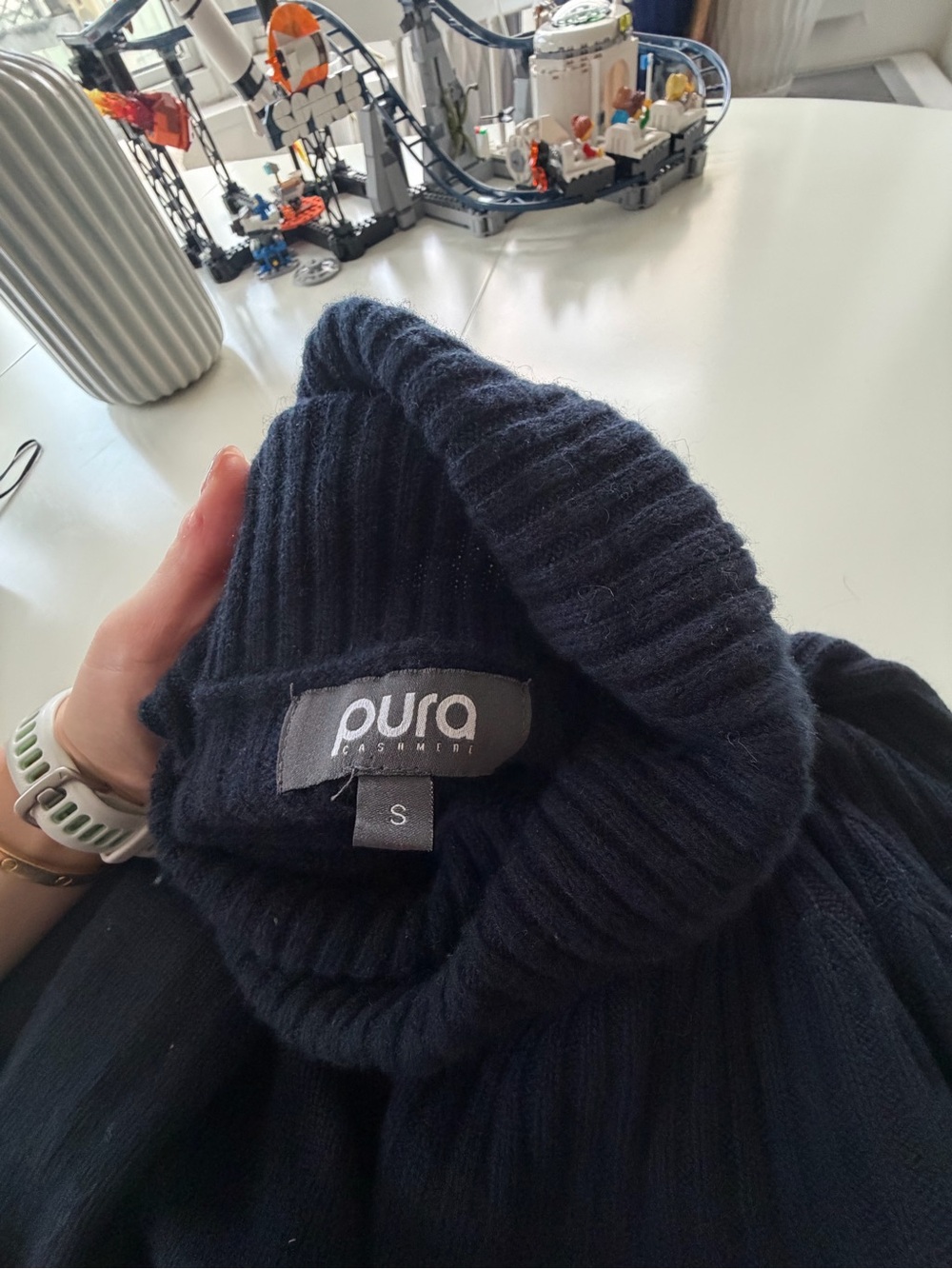 Womens Pura Navy Ribbed Cashmere Sweater - S